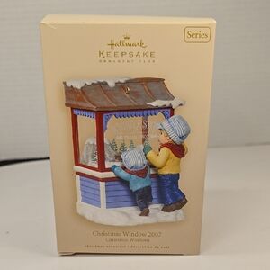 Hallmark Keepsake Christmas Window‎ 2007 Ornament